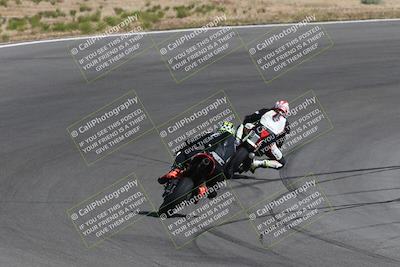 media/Apr-20-2025-AHRMA (Sun) [[393a79c373]]/Race/Group 12/Turn 4b/